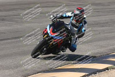 media/Oct-13-2025-Moto Forza (Mon) [[a66d839500]]/3-B Group/Session 2 (Bowl)/